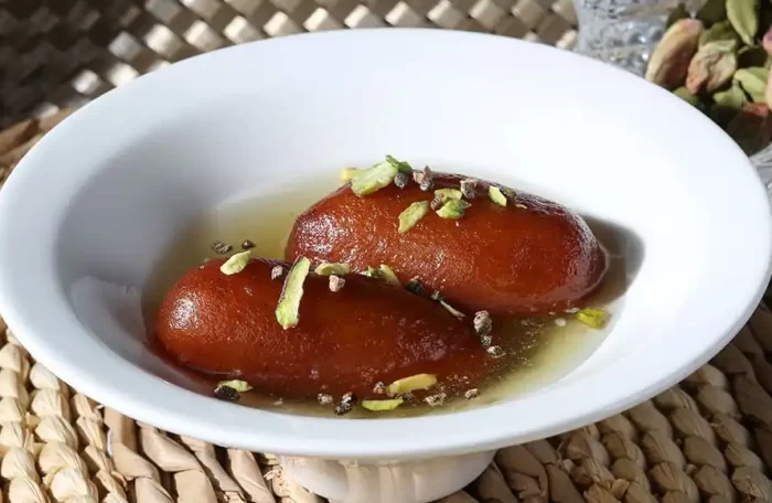 GULAB JAMUN (2 PCS)

