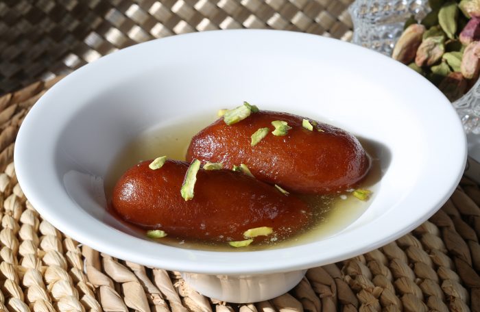 BHARWAN GULAB JAMUN