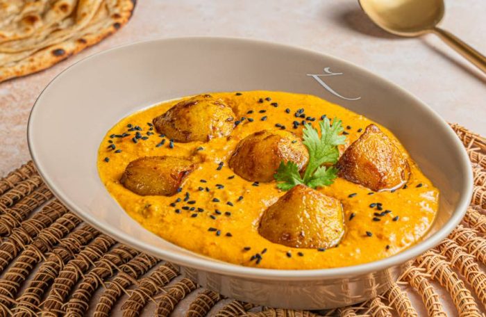 ACHARI ALOO

