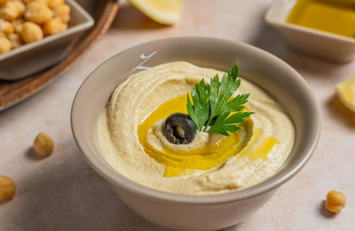 HUMMUS