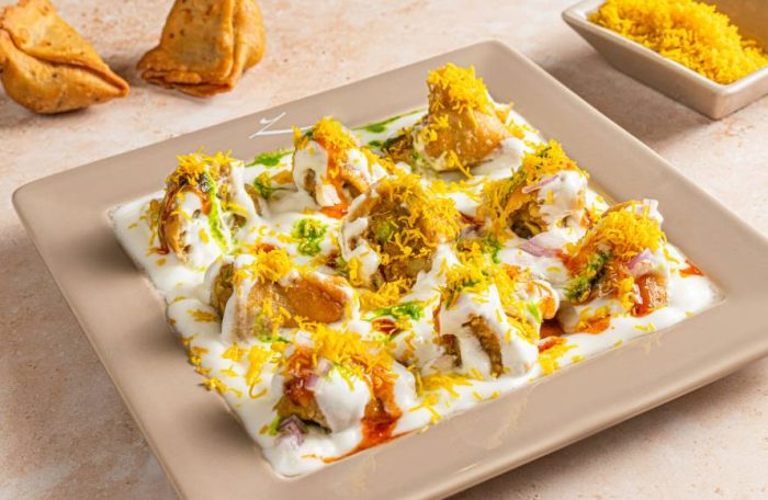 SAMOSA CHAAT